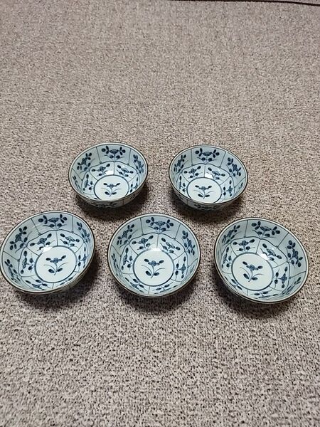 ご飯茶碗5セット 内外割草花 三峰窯 染付