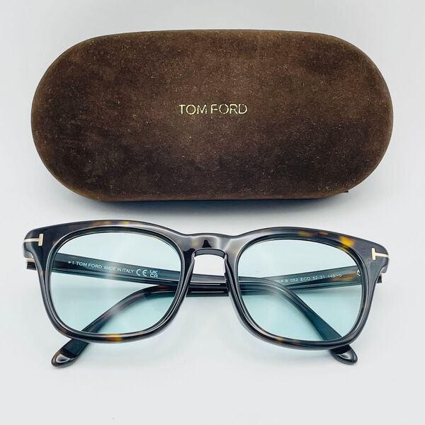 美品 TOMFORD トムフォード サングラス TF5870-F-B 052 52□21 145 度なし ケース/クロス