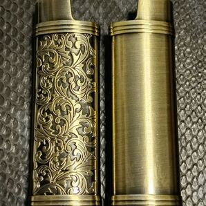 ライター付 ライター ケース カバー ホルダー 金属 彫刻 ヴィンテージ レトロ 使い捨てライターが高級感◎&素敵ライターに変身♪