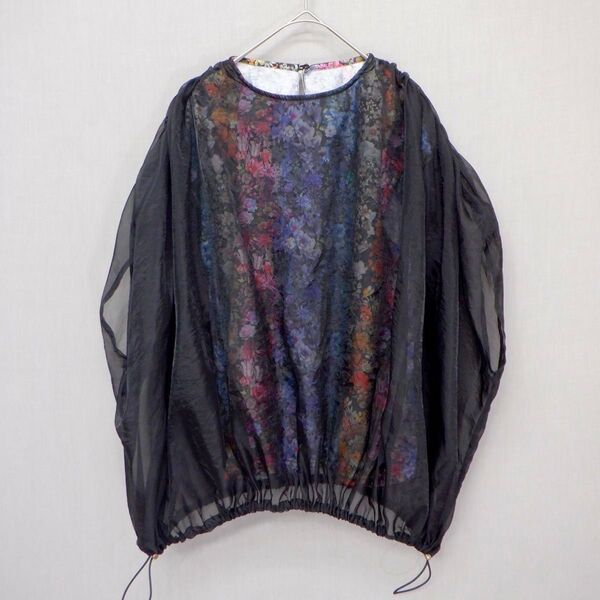蝶花柄シアー重ねプルオーバー