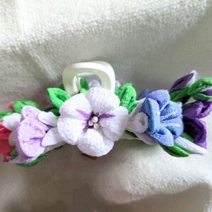 つまみ細工朝顔のヘアクリップ