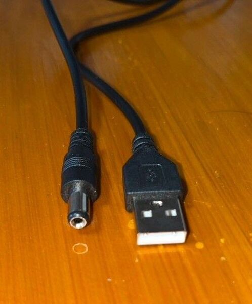 USB to 5.5mm2.1mm 5V DCバレルジャック センタープラス
