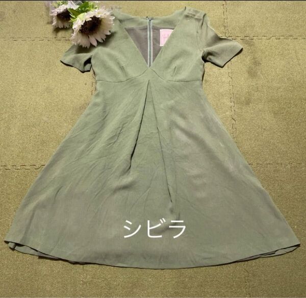21日限定値下げ☆春夏に☆シビラ☆黄緑色の素敵なワンピース