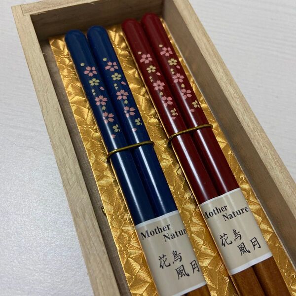 桐箱入り箸2膳セット ペア 夫婦箸 花鳥風月 桜柄 日本製 天然木 高級漆塗り箸 mother Nature