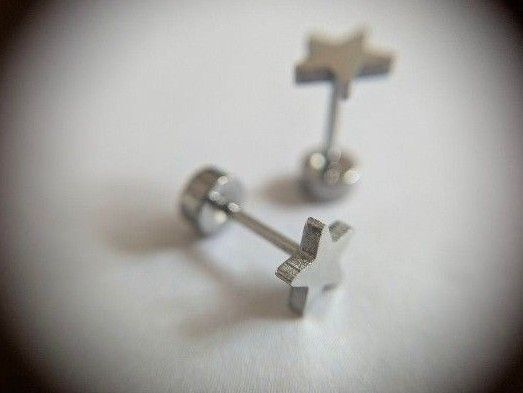 つけっぱなしピアス 匿名配送 星ピアス