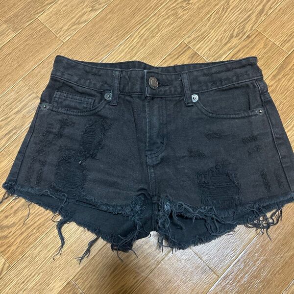 ブラックデニムショートパンツ