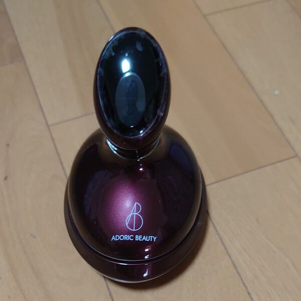 Adoric beauty ヘッドスパマシン レッド系