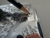 Grace アンティーク イギリス 1919年 JamesFenton&Co 純銀製 (スターリング・シルバー 925/1000) 手彫り花模様の シガレット・ケース 86g_画像5