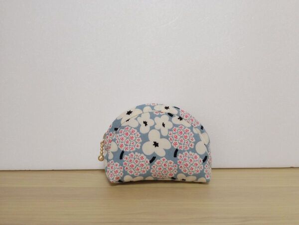ミニポーチ【北欧風小さな花柄】グレー ハンドメイド 小物入れ