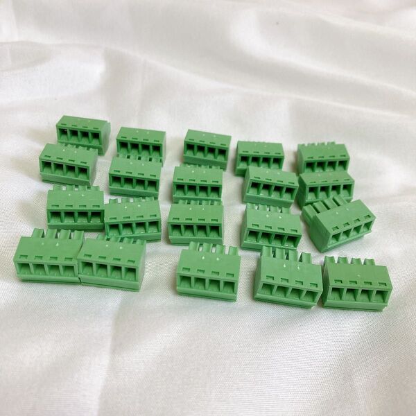 uxcell PCBターミナルブロック ターミナルブロックコネクタ プラグインコネクタ 4P 20個入り