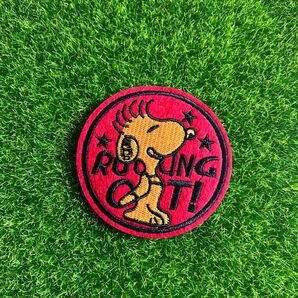 ROCKING OUT! ウッドストック スヌービー アイロンワッペン 刺繍ワッペン 音楽好き