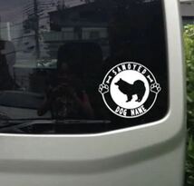 【送料無料】サモエド 犬 給油口 ステッカー リアガラス 車 シルエット_画像3