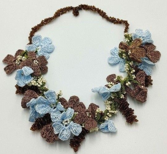 o4 ハンドメイド トルコ オヤ刺繍 ネックレス 水色 ブラウン ミミオヤ刺繍アクセサリー ミミオヤ刺繍ネックレス