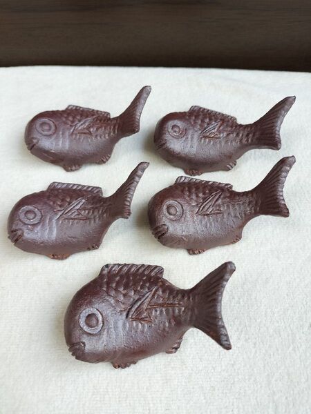 【新品未使用】【箱付き】伊万里焼手造り 箸置き 鯛 5個セット