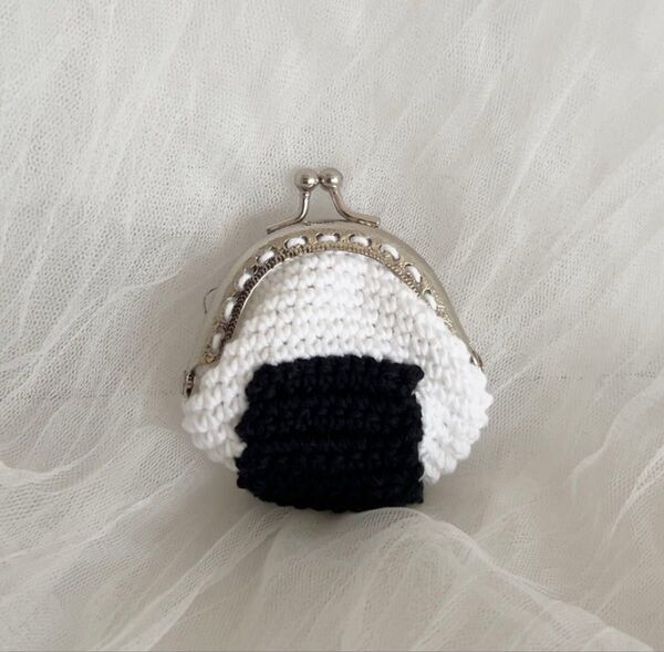 【ハンドメイド】おにぎりがま口ポーチ