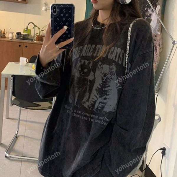 スローガングラフィック ドロップショルダーオーバーサイズシャツ ロングTシャツ 猫