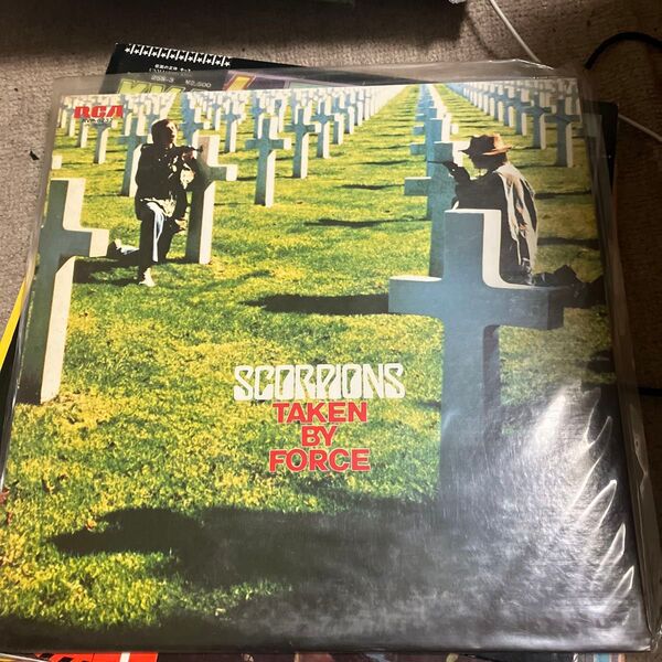 スコーピオンズ レコード Taken By Force LP