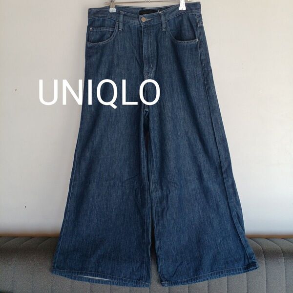 UNIQLO ワイドフレアパンツ