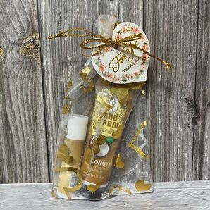 【ココナッツの香り】ハンドクリーム & リップクリーム セット ワンコイン以内でプチギフトにもおすすめ 3品購入は1060円!