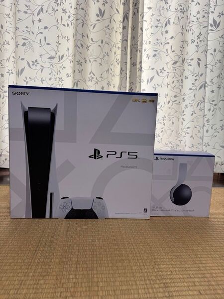PlayStation 5 CFI-1000A01 と PULSE 3D Wireless Headset CFI-ZWH1J