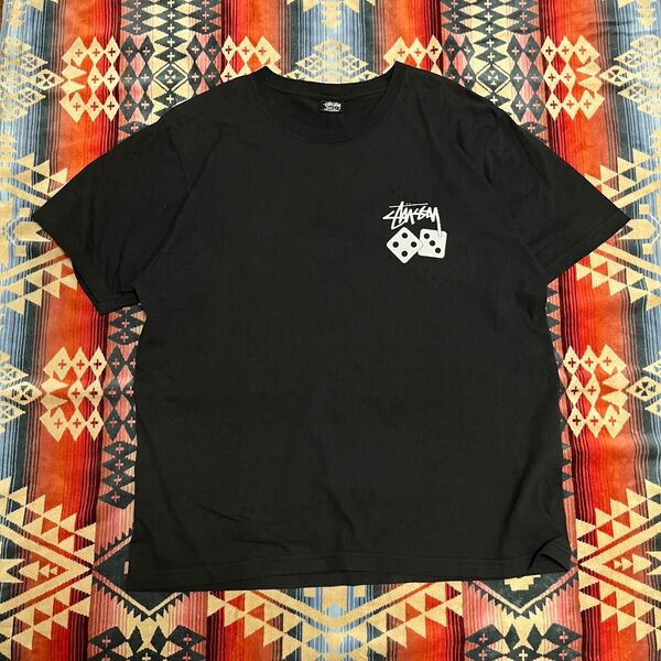 【即完売】ステューシー ダイスロゴTシャツ バックプリント ビッグロゴ黒