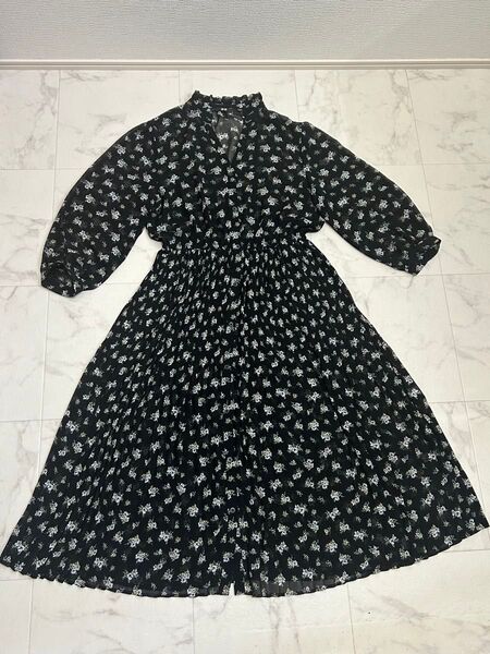 UNIQLOユニクロ フレア ワンピース ロング 花柄 総柄 7分袖 L