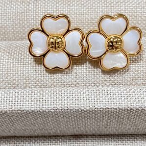 クローバー シェル ピアス