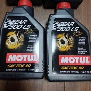 MOTUL (モチュール) GEAR 300 LS (ギア 300 LS) 75W-90 1リットルボトル×2 2リットル