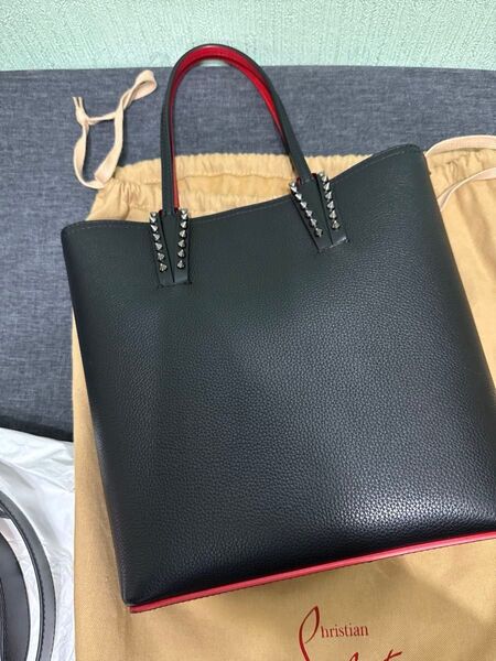 新品未使用 ルブタン トートバッグ ショルダーバッグ 2WAY cabata