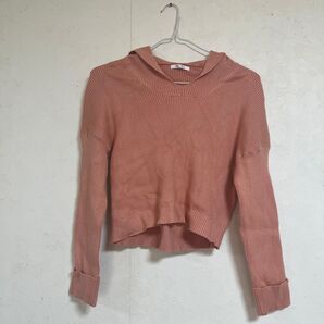 【1500円→1190円】※シーズンオフ価格 シェリーモナ CherieMona トップス フード付きサーモンピンク長袖セーター