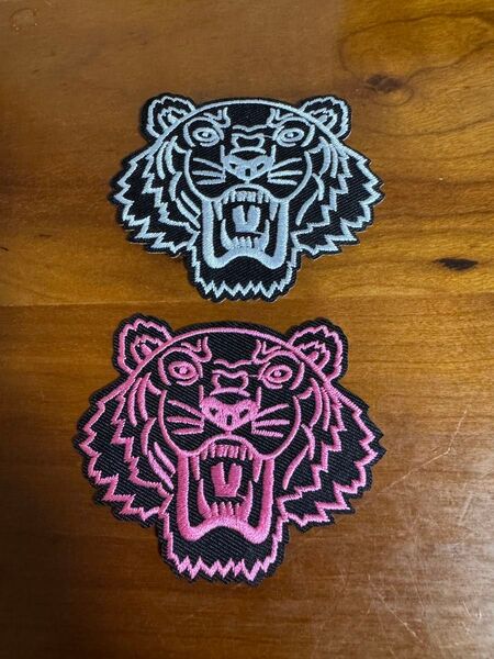 タイガー 刺繍 2個セット ピンク グレーのりつきワッペン