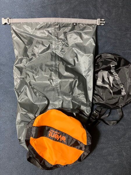 SeatoSummit シートゥーサミットコンプレッションドライサックM