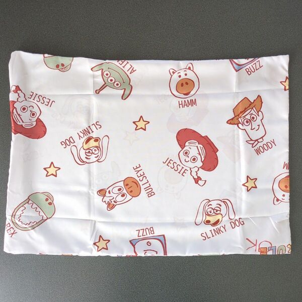 新品 ディズニー トイストーリー 枕カバー 43×63