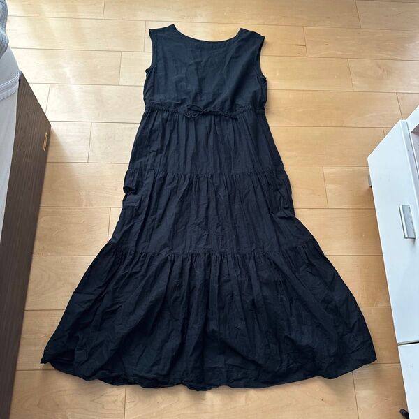 黒のティアードワンピース M マキシ丈