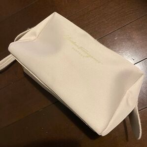 Salvatore Ferragamo ポーチ オフホワイト キャンバスナイロン