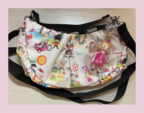 LeSportsac レスポートサック ディズニー Disney イッツアスモールワールド ショルダーバッグ