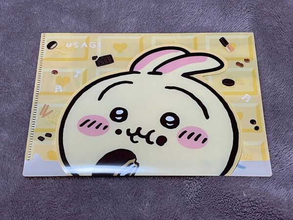 ちいかわ うさぎ型クリアファイル