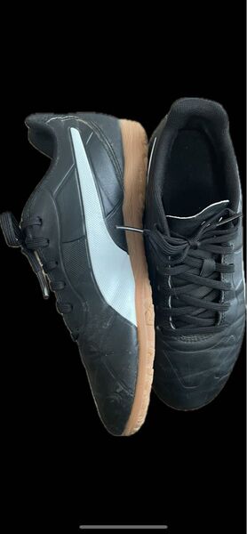 PUMAフットサルシューズ美品