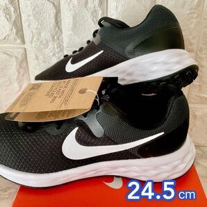 【新品未使用】 NIKE レボリューション6 スニーカー 男女OK 24〜24.5 メンズ レディース ランニングシューズ