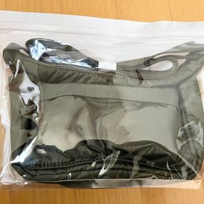 【新品】ユニクロ マルチポケットミニバッグ カーキ