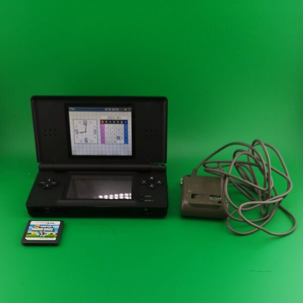 Nintendo DS lite 本体+AC+ゲームソフト1枚 USG-001 (736)