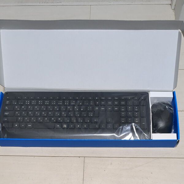 ワイヤレスキーボード MICROSOFT Wireless 900