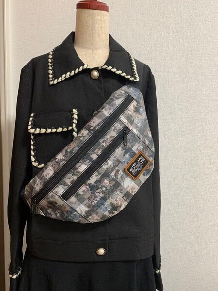 ハンドメイド LIBERTY リバティ ラミネート11号帆布 加工生地 ボディバッグ