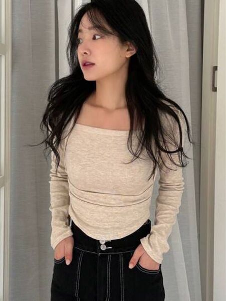 SHEIN DazyソリッドカラーフィットショートTシャツ アプリコット