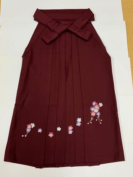 袴 卒業式 成人式 七五三 お宮参り 赤 赤茶 ワインレッド 刺繍 桜 花柄 ⑧