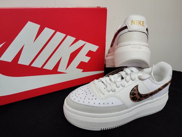 新品23cmナイキコートビジョンアルタLTRヒョウ柄豹柄レオパード柄エアフォース1AF1好きに厚底スニーカーNIKEレディース