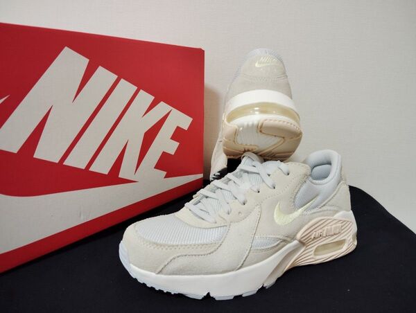 新品24.5cmナイキNIKEレディーススニーカーAIRMAXEXCEE エアマックスエクシークリームペールブルー