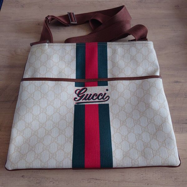 GUCCI グッチ ショルダーバッグ サコッシュ GGスプリーム ジョイライン