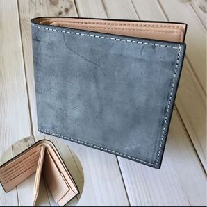 新作品 黒 ハンドメイド 新品 ブライドレザー ヌメ革/本革 コンパクト ミニ財布 二つ折り財布 /小銭入れあり 人気商品