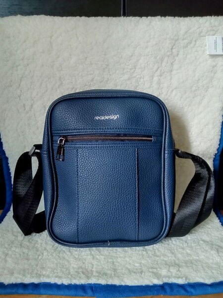 未使用 RealDesign ショルダーバッグ